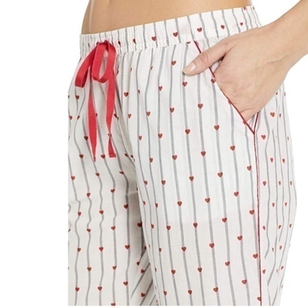 PJ Salvage - Sleep Pants / Pajamas - Medium - Heart Print / Grey Stripes